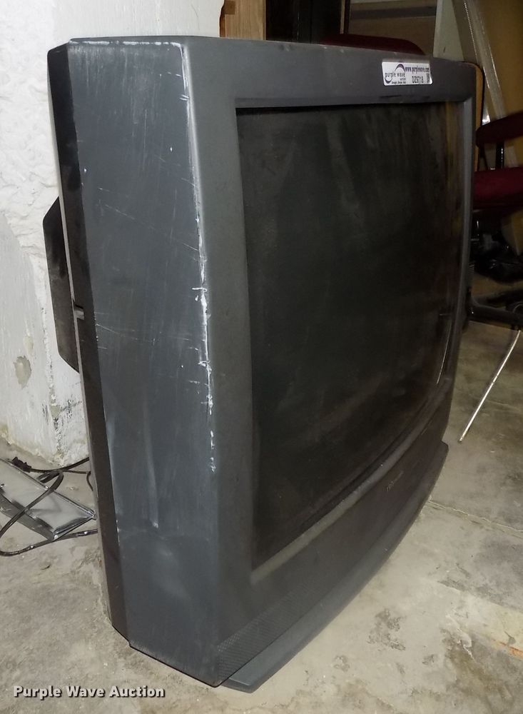 image for item DZ9718 Toshiba CZ32T31 television