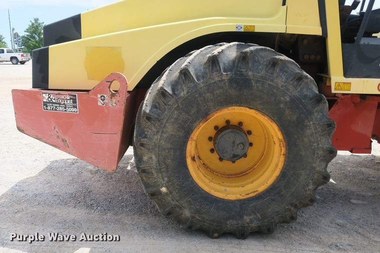 image for item EA9309 Dynapac CA262D single drum vibratory roller