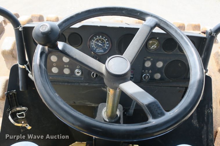 image for item EA9309 Dynapac CA262D single drum vibratory roller