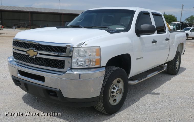 image for item EA9310 2011 Chevrolet Silverado 2500HD Crew Cab pickup truck