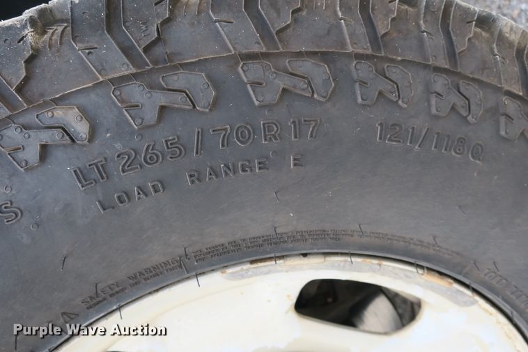 image for item EA9310 2011 Chevrolet Silverado 2500HD Crew Cab pickup truck