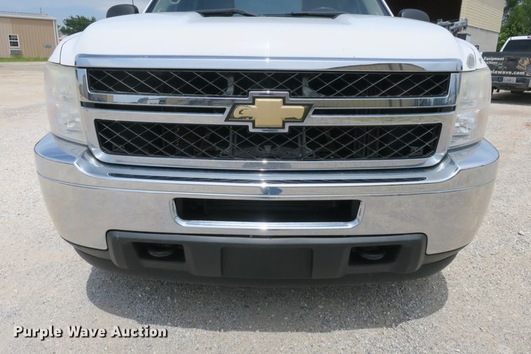 image for item EA9310 2011 Chevrolet Silverado 2500HD Crew Cab pickup truck