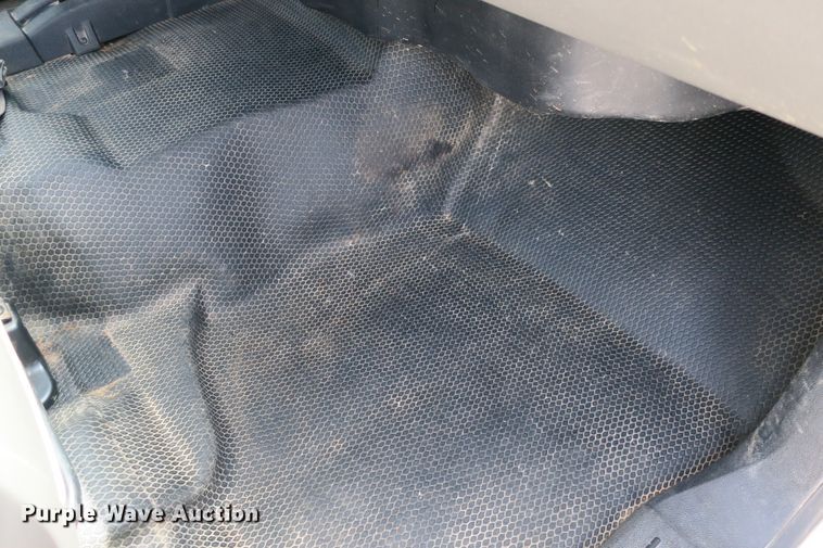 image for item EA9310 2011 Chevrolet Silverado 2500HD Crew Cab pickup truck