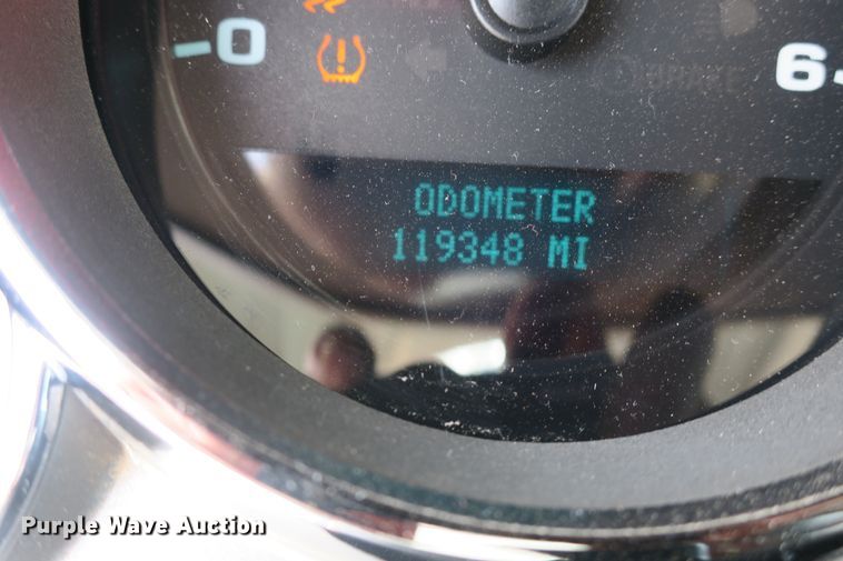 image for item EA9310 2011 Chevrolet Silverado 2500HD Crew Cab pickup truck