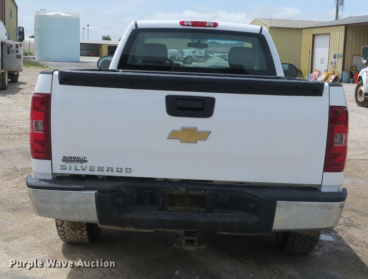 image for item EA9311 2011 Chevrolet Silverado 1500 pickup truck
