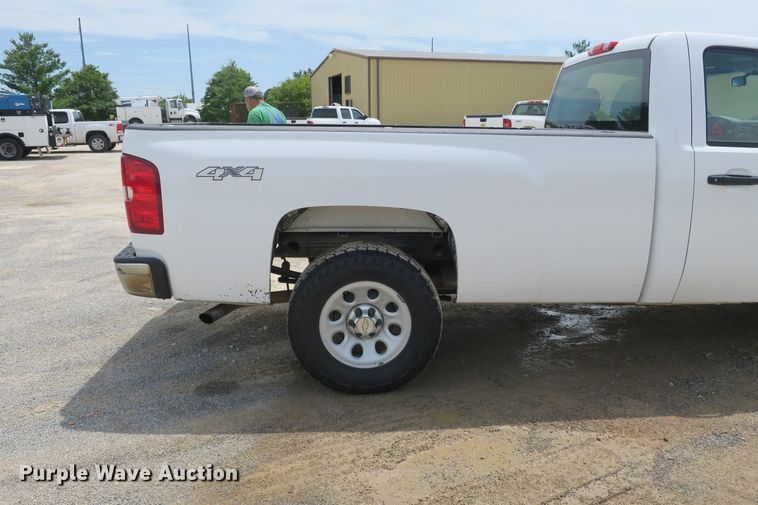 image for item EA9311 2011 Chevrolet Silverado 1500 pickup truck