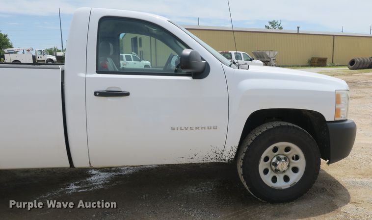 image for item EA9311 2011 Chevrolet Silverado 1500 pickup truck
