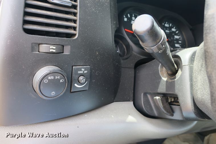 image for item EA9311 2011 Chevrolet Silverado 1500 pickup truck