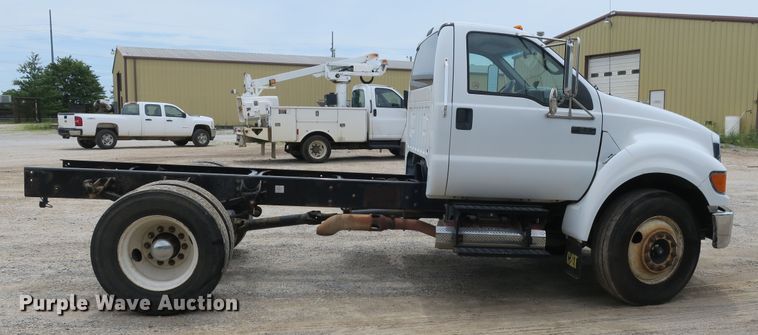 image for item EA9312 2008 Ford F650 Super Duty XLT truck cab and chassis