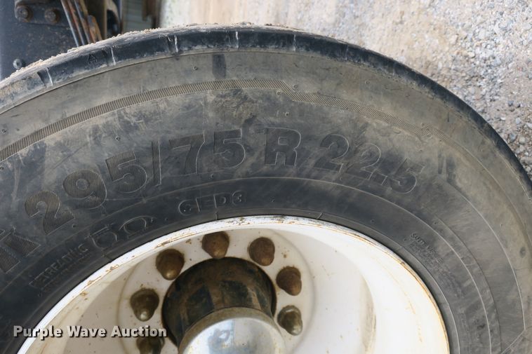 image for item EA9312 2008 Ford F650 Super Duty XLT truck cab and chassis