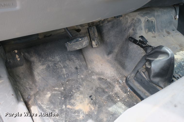 image for item EA9312 2008 Ford F650 Super Duty XLT truck cab and chassis