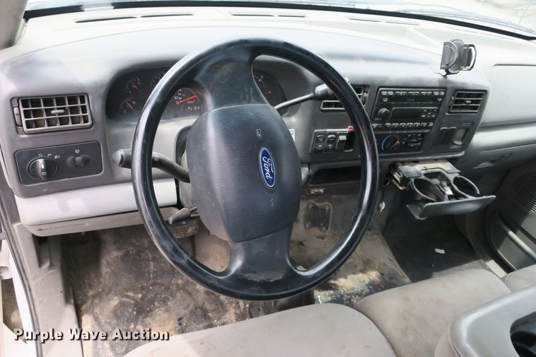 image for item EA9312 2008 Ford F650 Super Duty XLT truck cab and chassis