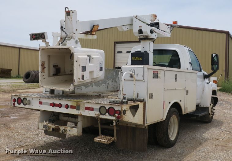 image for item EA9314 2008 GMC C5500 bucket truck