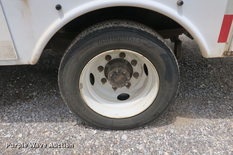 image for item EA9314 2008 GMC C5500 bucket truck