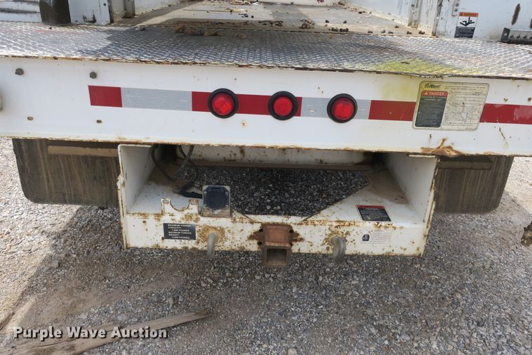 image for item EA9314 2008 GMC C5500 bucket truck