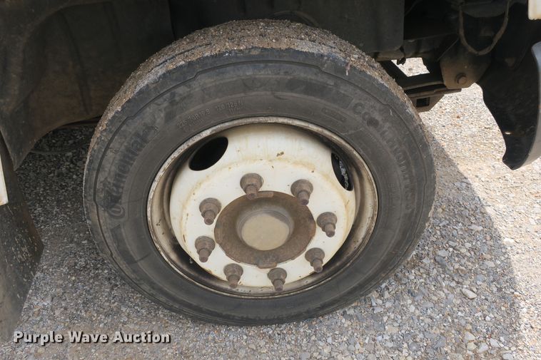 image for item EA9314 2008 GMC C5500 bucket truck