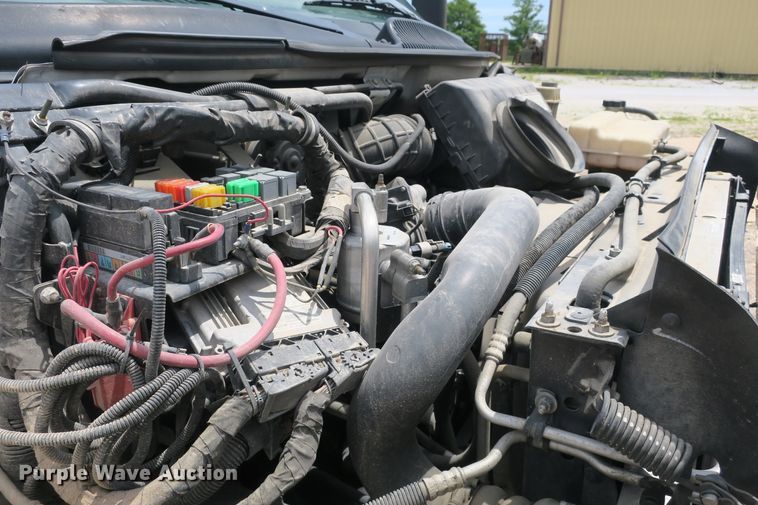 image for item EA9314 2008 GMC C5500 bucket truck