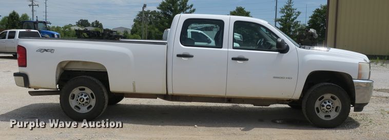 image for item EA9315 2011 Chevrolet Silverado 2500HD Crew Cab pickup truck