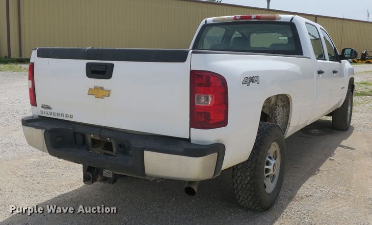 image for item EA9315 2011 Chevrolet Silverado 2500HD Crew Cab pickup truck