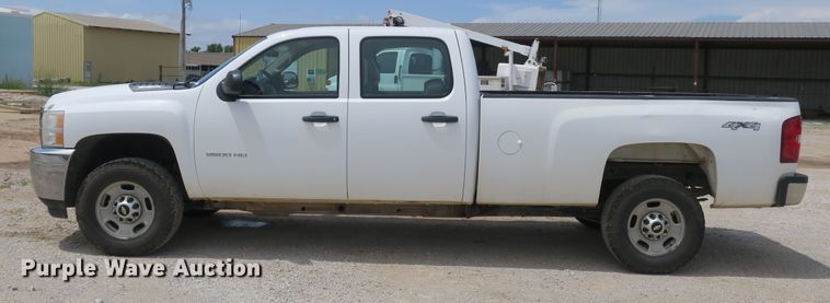 image for item EA9315 2011 Chevrolet Silverado 2500HD Crew Cab pickup truck