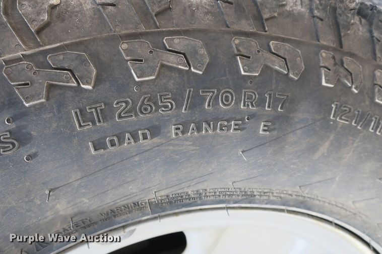 image for item EA9315 2011 Chevrolet Silverado 2500HD Crew Cab pickup truck