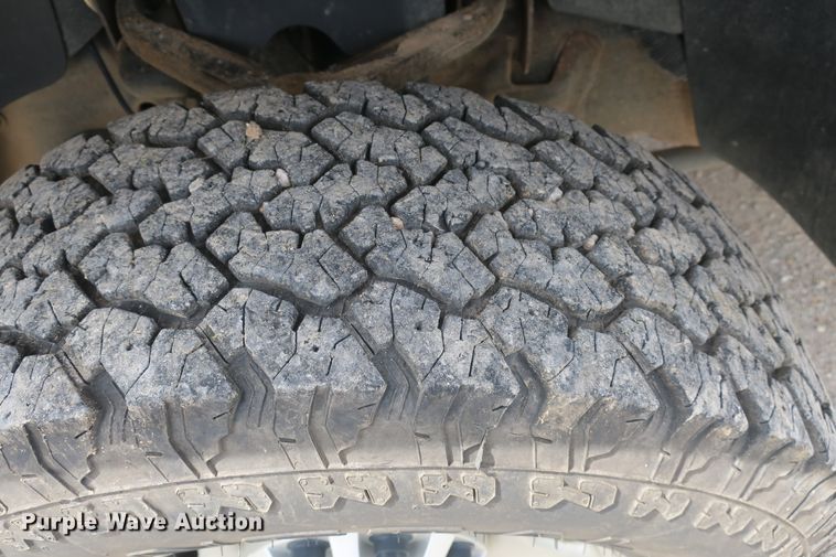 image for item EA9315 2011 Chevrolet Silverado 2500HD Crew Cab pickup truck