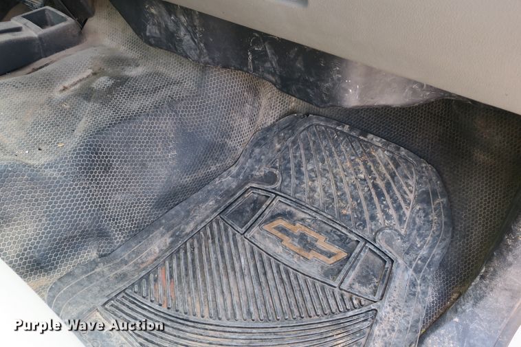 image for item EA9315 2011 Chevrolet Silverado 2500HD Crew Cab pickup truck