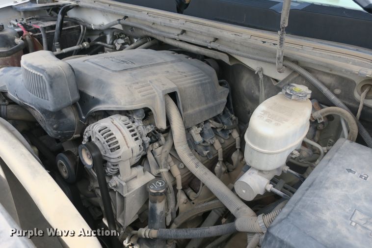 image for item EA9315 2011 Chevrolet Silverado 2500HD Crew Cab pickup truck