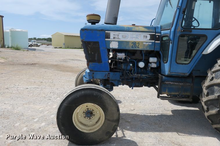 image for item EA9317 1989 Ford 7710 tractor