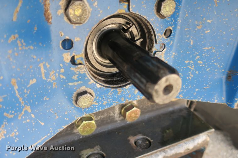 image for item EA9317 1989 Ford 7710 tractor