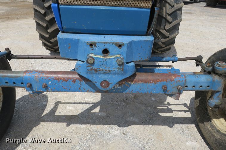 image for item EA9317 1989 Ford 7710 tractor