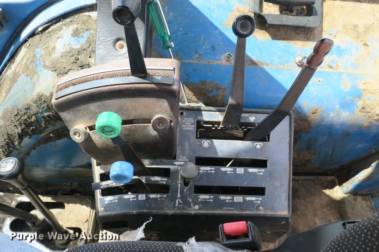 image for item EA9317 1989 Ford 7710 tractor