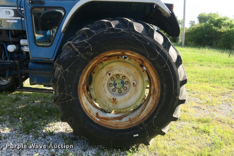 image for item EA9317 1989 Ford 7710 tractor