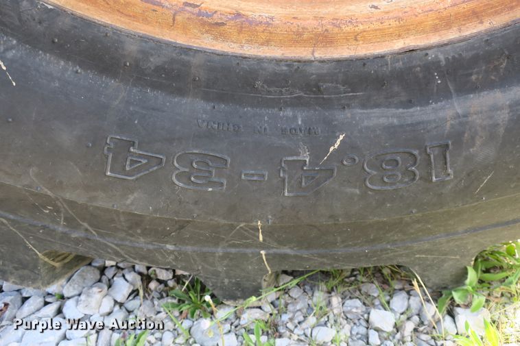 image for item EA9317 1989 Ford 7710 tractor