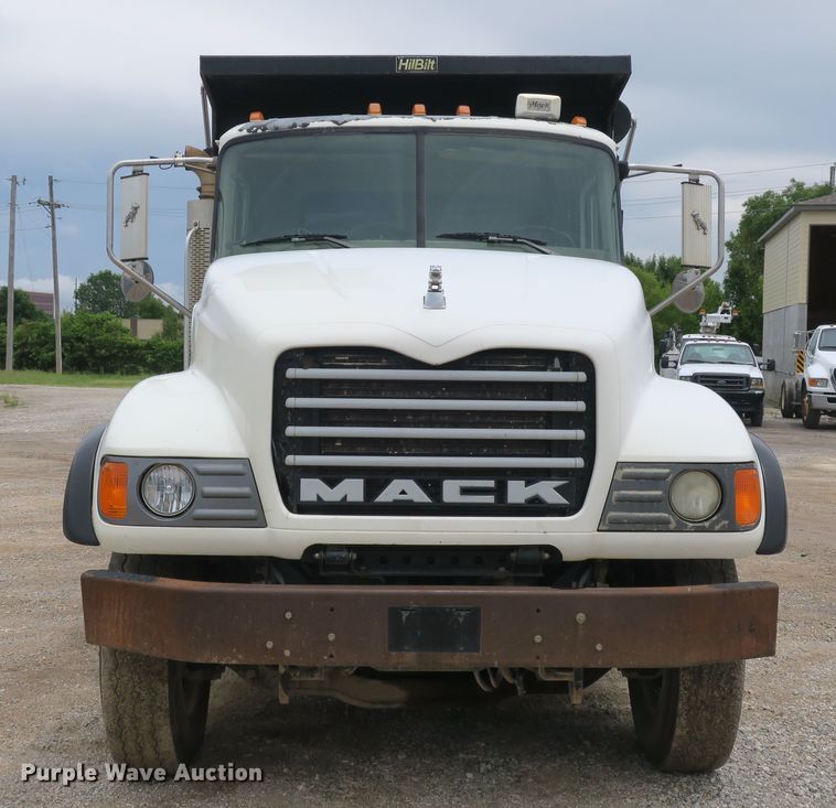 image for item EA9321 2007 Mack CV713 dump truck