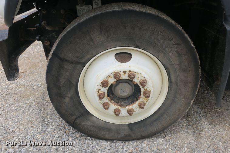 image for item EA9321 2007 Mack CV713 dump truck