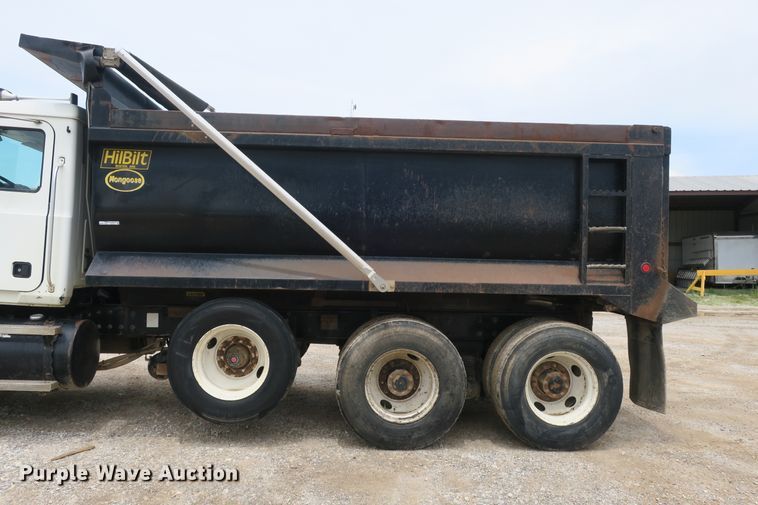 image for item EA9321 2007 Mack CV713 dump truck