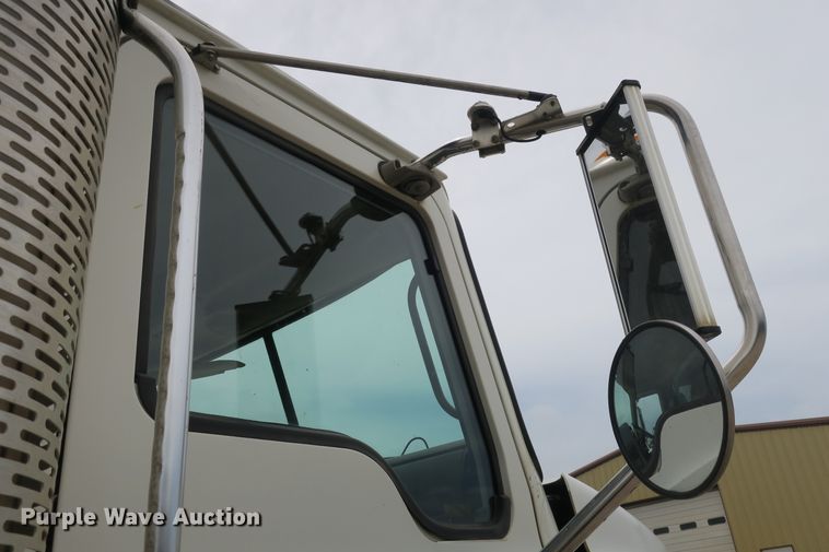 image for item EA9321 2007 Mack CV713 dump truck