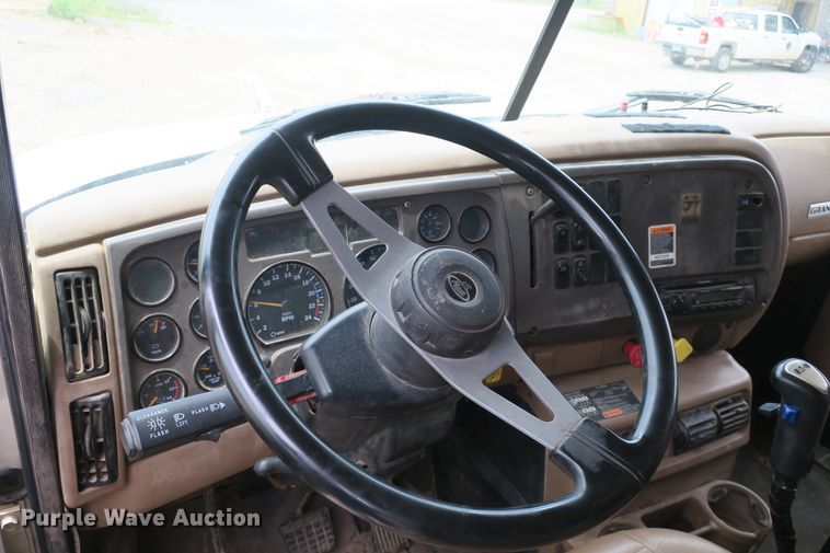 image for item EA9321 2007 Mack CV713 dump truck