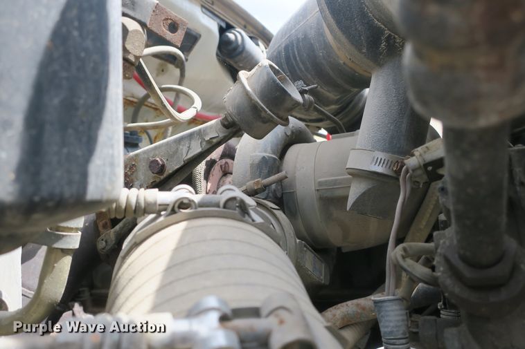 image for item EA9322 1998 Ford F800 spreader truck