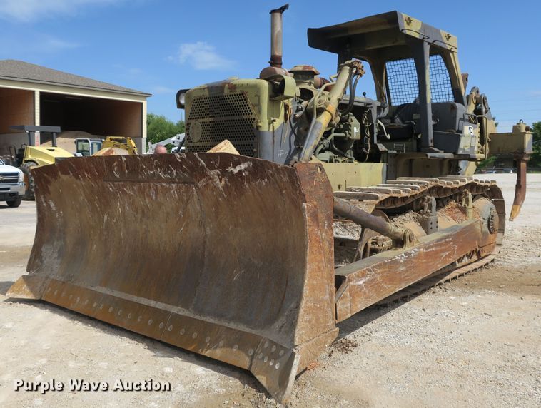 image for item EA9323 1978 Caterpillar D8K dozer