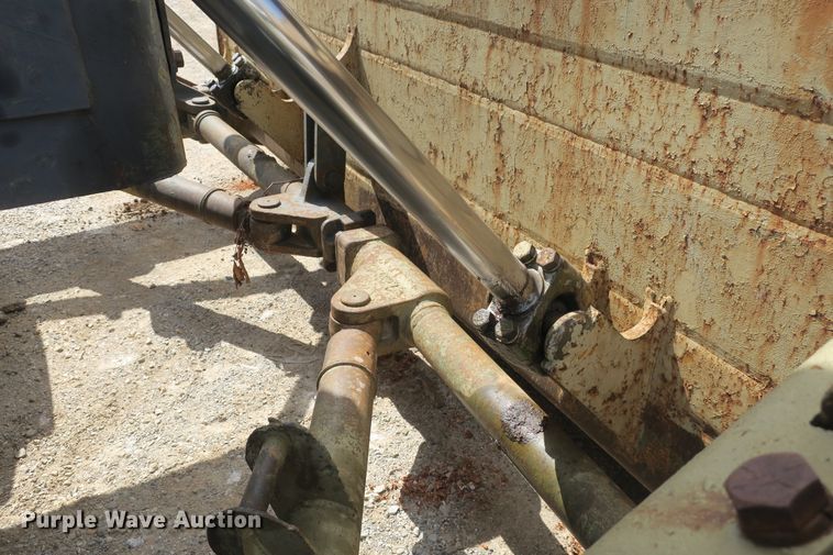 image for item EA9323 1978 Caterpillar D8K dozer