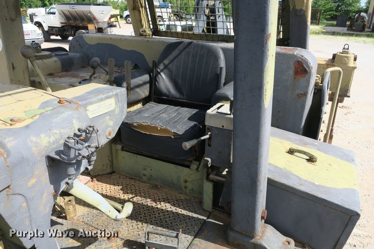 image for item EA9323 1978 Caterpillar D8K dozer
