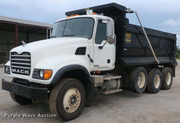 image for item EA9324 2007 Mack Granite CV713 dump truck