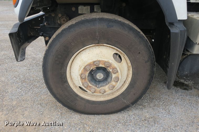 image for item EA9324 2007 Mack Granite CV713 dump truck