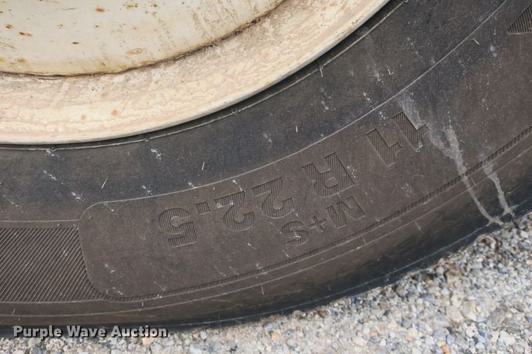 image for item EA9324 2007 Mack Granite CV713 dump truck