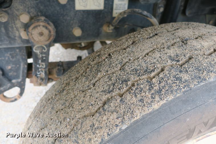 image for item EA9324 2007 Mack Granite CV713 dump truck