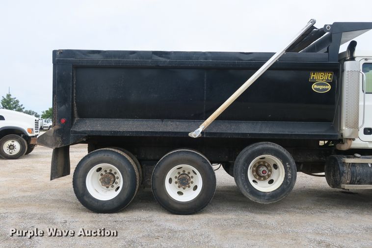 image for item EA9324 2007 Mack Granite CV713 dump truck