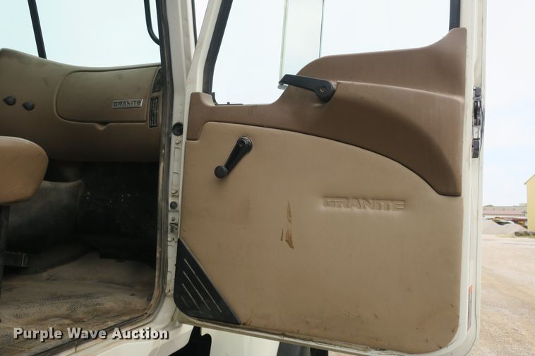 image for item EA9324 2007 Mack Granite CV713 dump truck