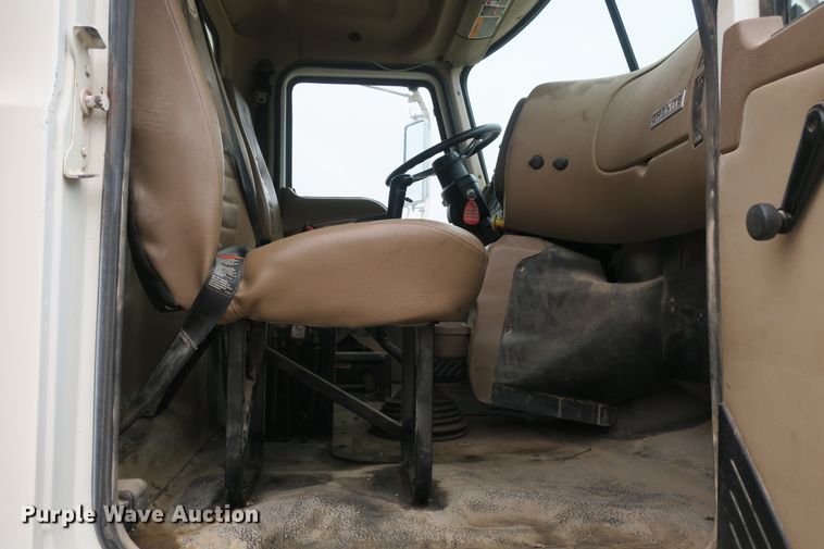 image for item EA9324 2007 Mack Granite CV713 dump truck